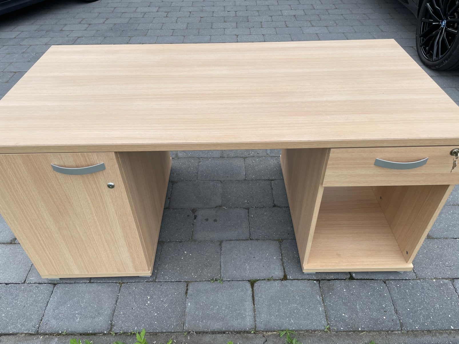 Gratis af te halen - bureau in houtkleur, Ophalen, Zo goed als nieuw