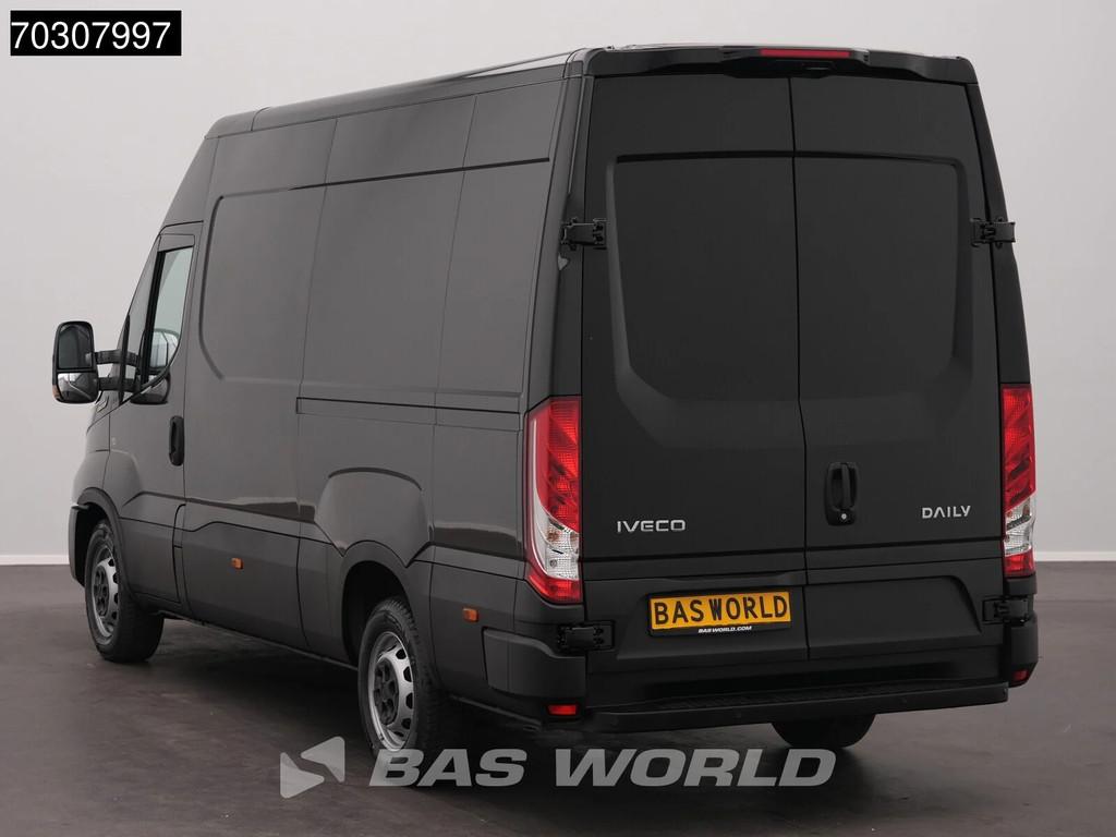 Iveco Daily 35S18 3.0L Automaat L2H2 180PK ACC Airco Camera, Auto's, Automaat, Stof, Euro 6, 4 cilinders