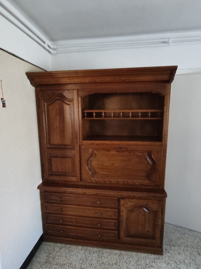 Eiken Kast, Ophalen