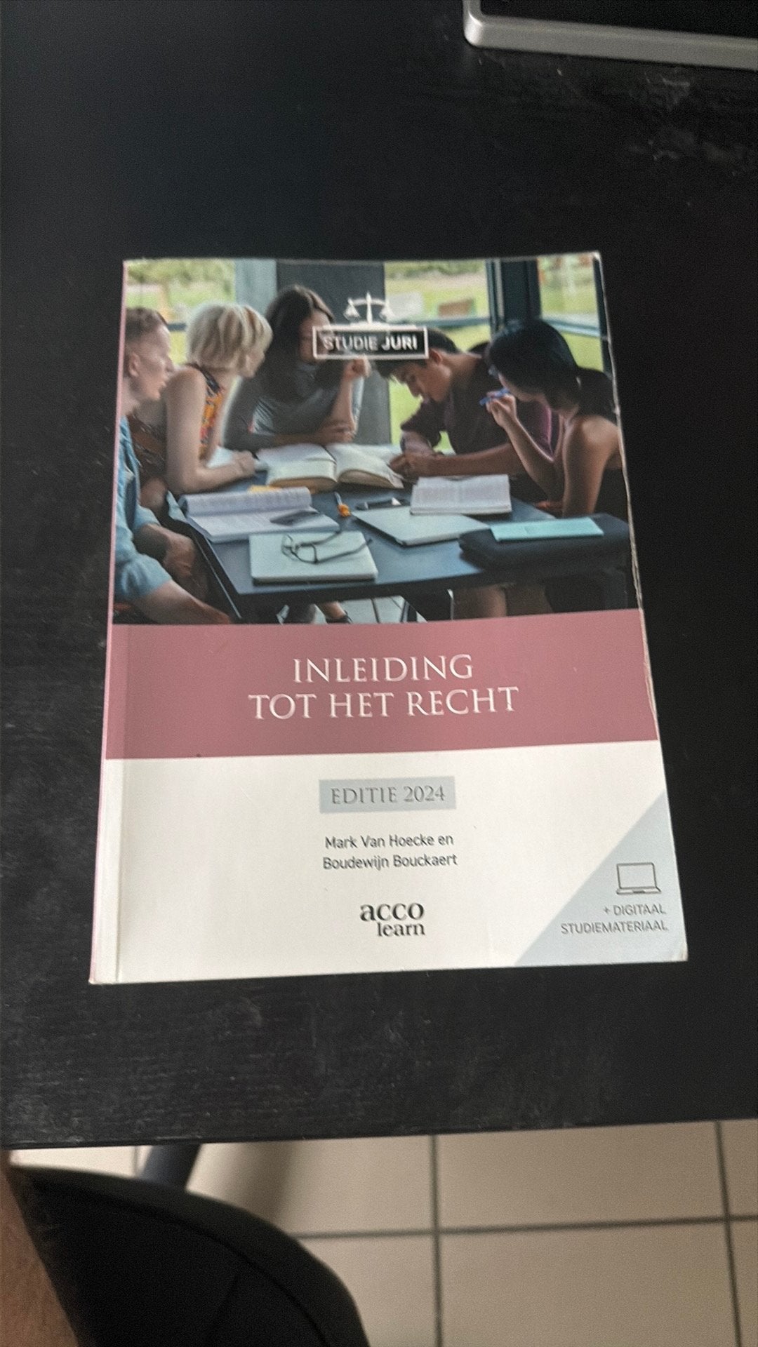 Inleiding tot het recht, Boeken, Overige Boeken, Gelezen, Ophalen of Verzenden