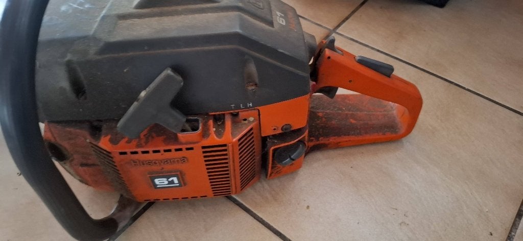 Tronconneuse husqvarna  prix fixe, Jardin & Terrasse, Outils à main, Enlèvement