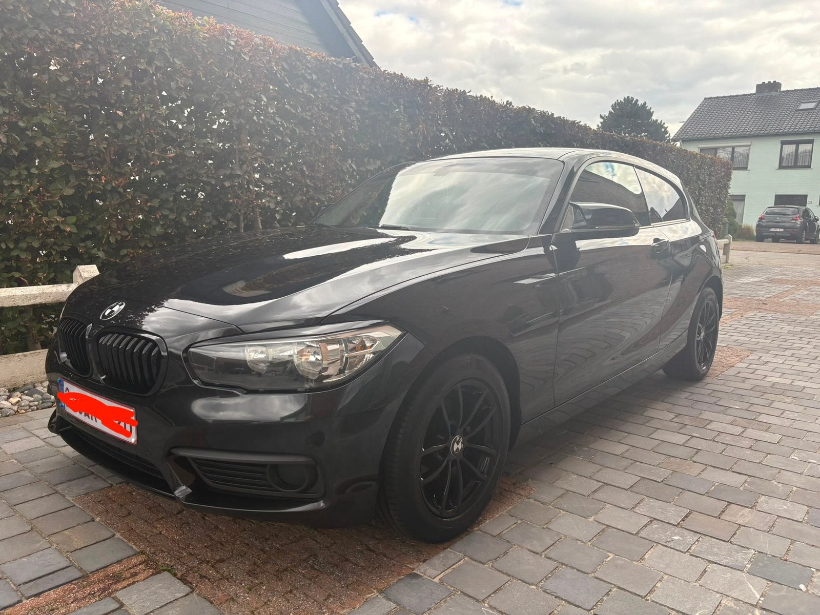 BMW 116i Manueel - 2016 - 166 000Km, Auto's, 1 Reeks, Euro 6, Zwart, Handgeschakeld