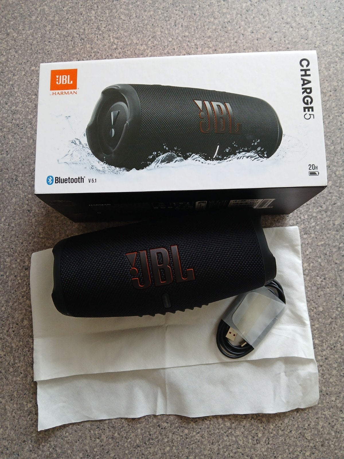jbl charge 5, Audio, Tv en Foto, Ophalen of Verzenden, Zo goed als nieuw, Draagbare speaker, Inclusief oplader