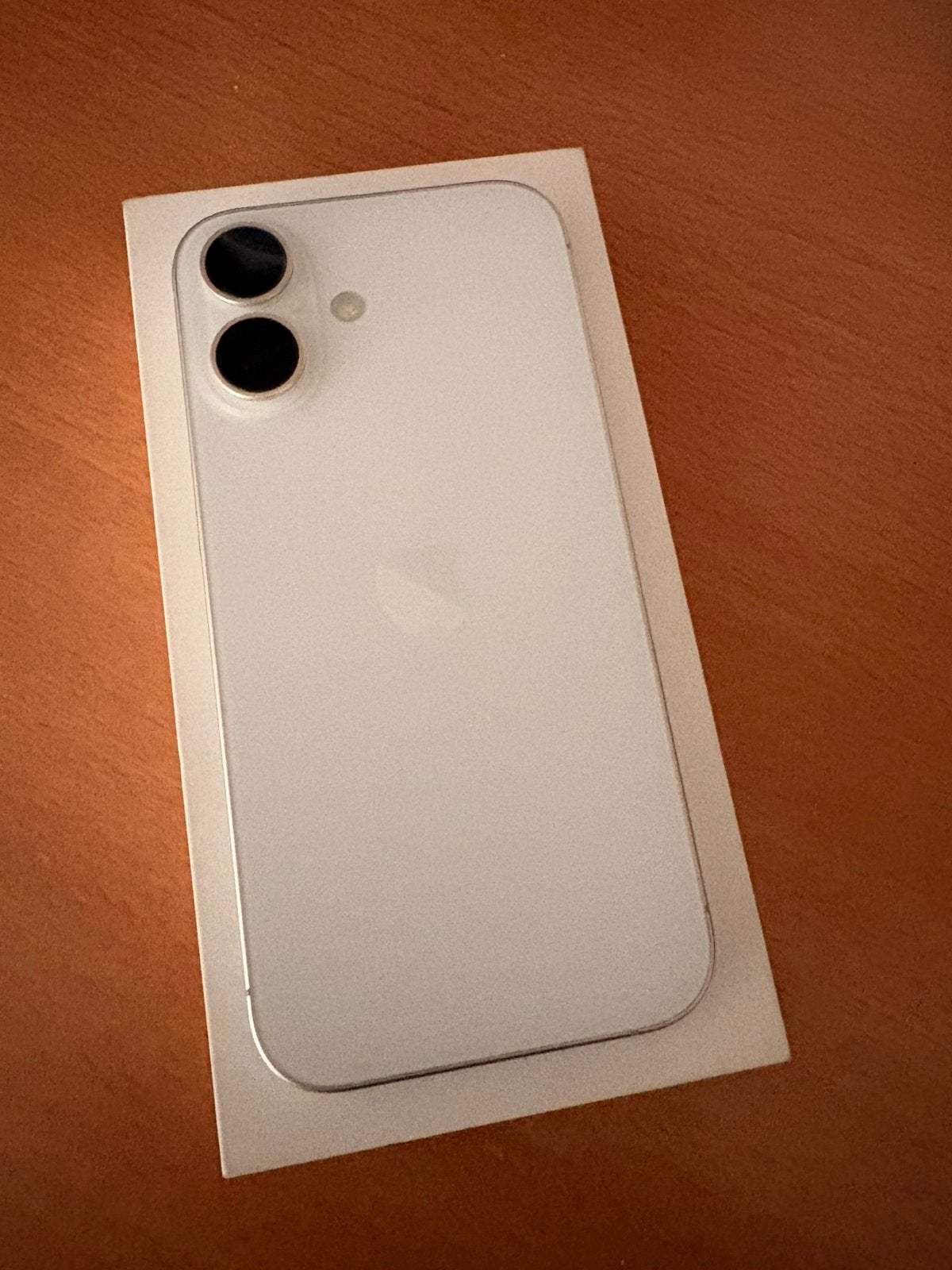 ️⚪️Iphone 16 128gb white / batterie 95%️⚪️, Télécoms, Téléphonie mobile | Apple iPhone, Enlèvement, Comme neuf, IPhone 16