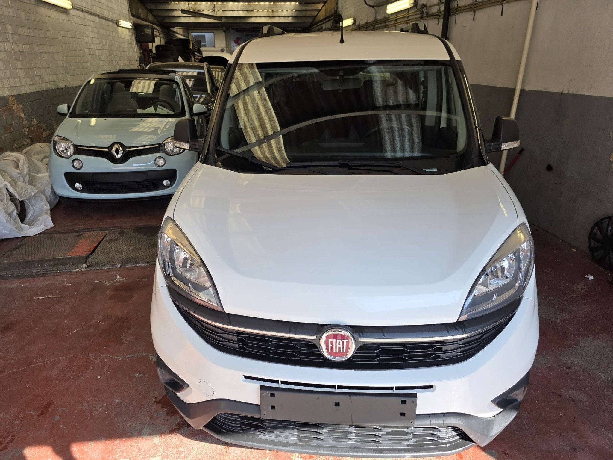 Fiat Doblò Doblo 1.4i Lounge 7 places, Autos, Fiat, https://public.car-pass.be/vhr/6049e580-d2cc-4262-af36-5e5dc867b560, Achat