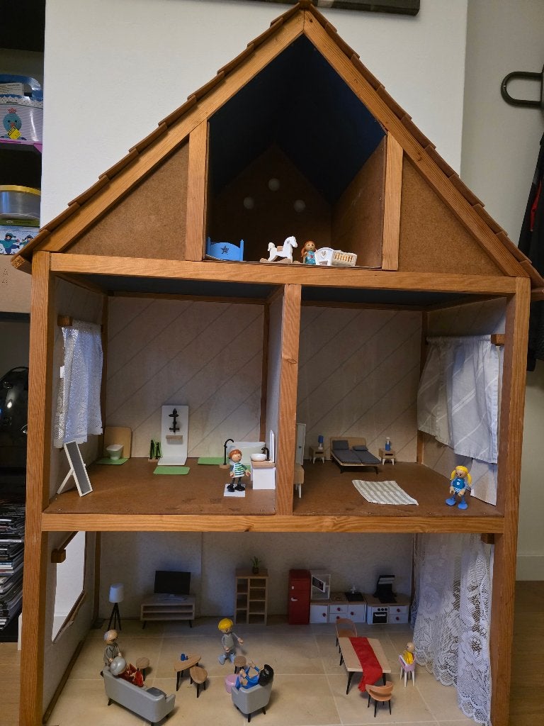 Houten handgemaakt poppenhuis, Ophalen, Gebruikt, Poppenhuis