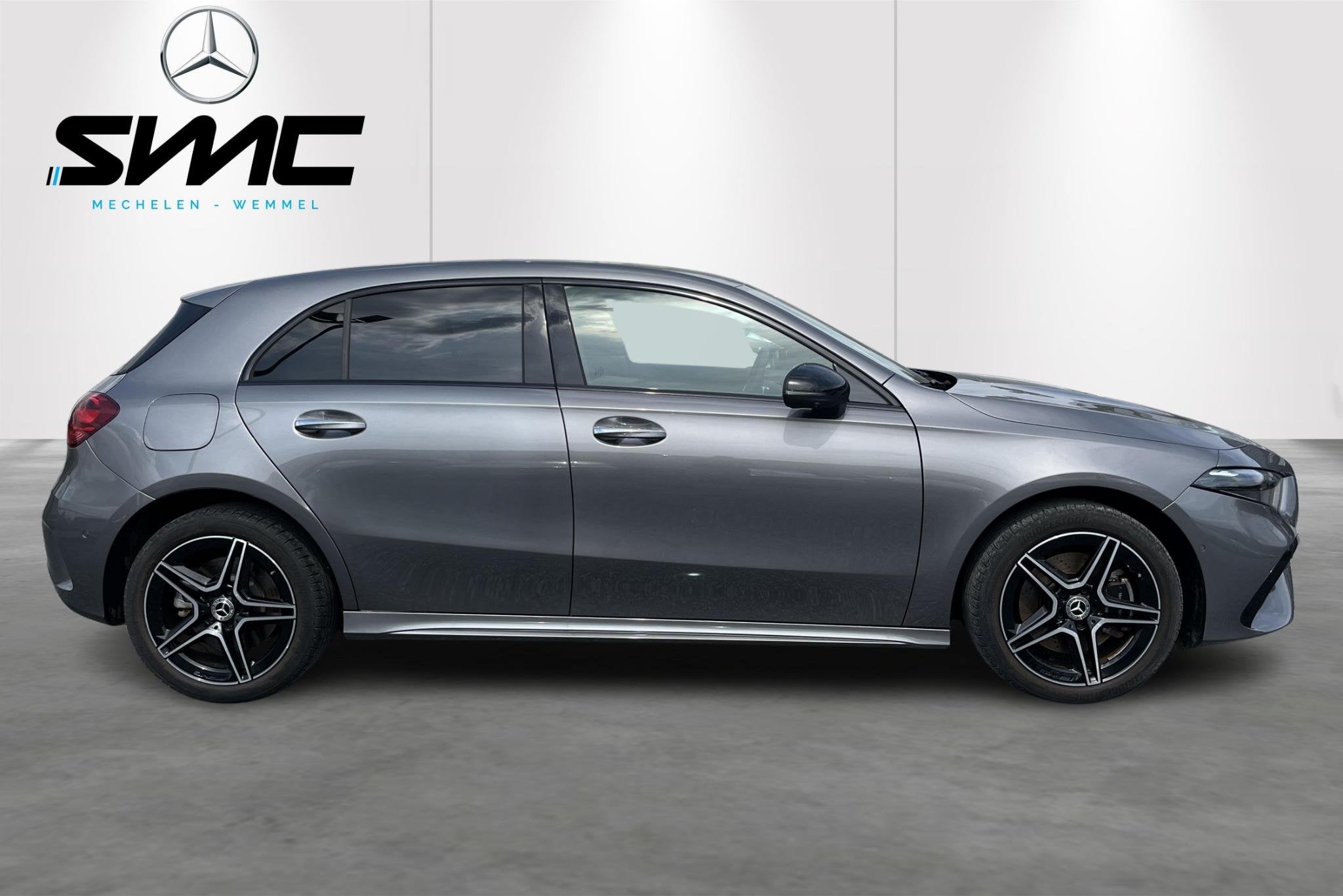 Mercedes-Benz A-Klasse A 250 e AMG Line, Auto's, Stof, 16 kWh, Bedrijf, 5 zetels