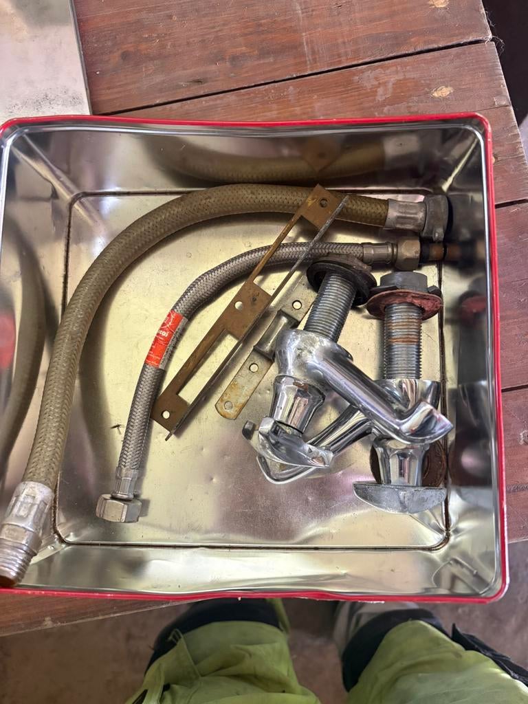 Kraantjes, Doe-het-zelf en Bouw, Ophalen, Gebruikt, Inox, Wastafel