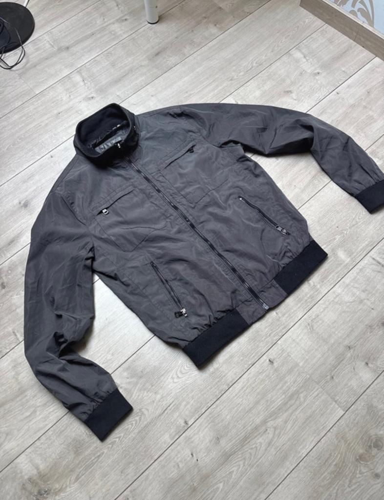 Blouson et blouson aviateur légers Calvin Klein - Gris, Vêtements | Hommes, Enlèvement ou Envoi, Comme neuf, Taille 46 (S) ou plus petite