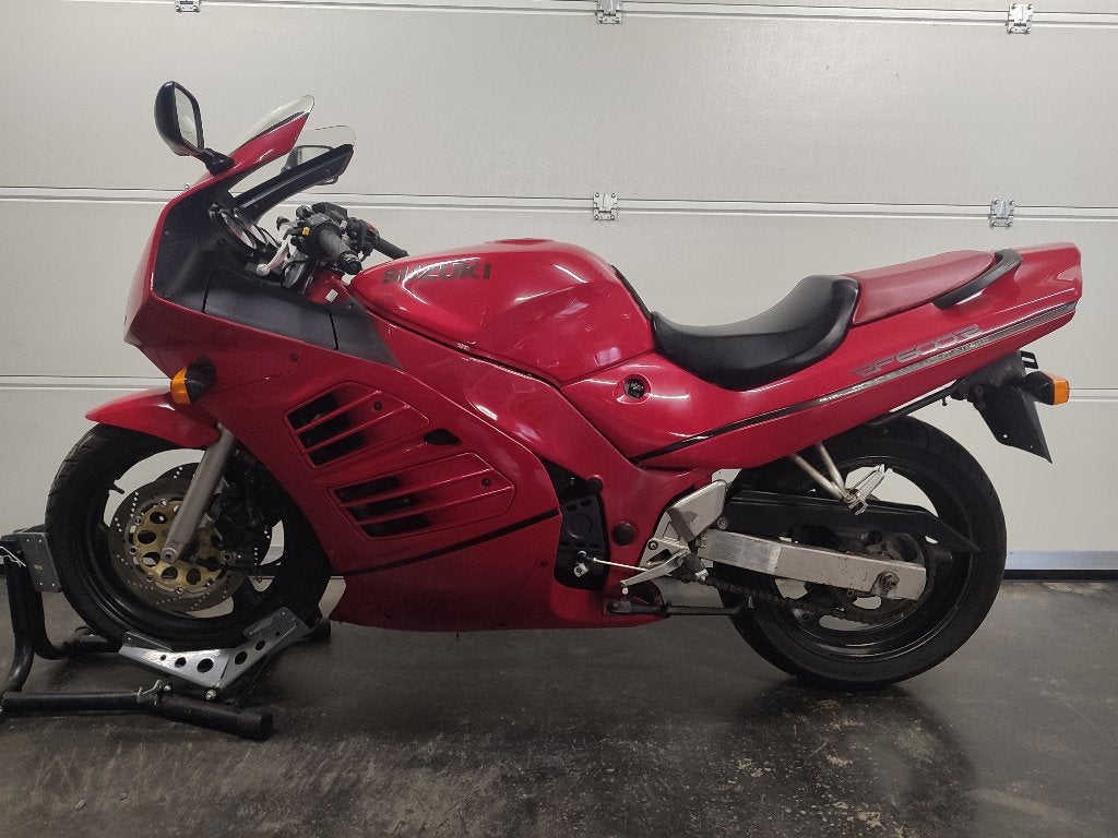 Suzuki RF600R, Particulier