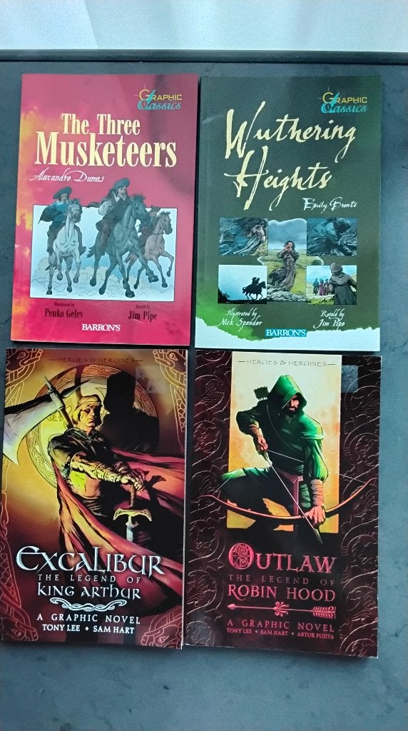 4 bandes dessinées en anglais, Plusieurs BD, Enlèvement ou Envoi, Comme neuf, Diverse Auteurs