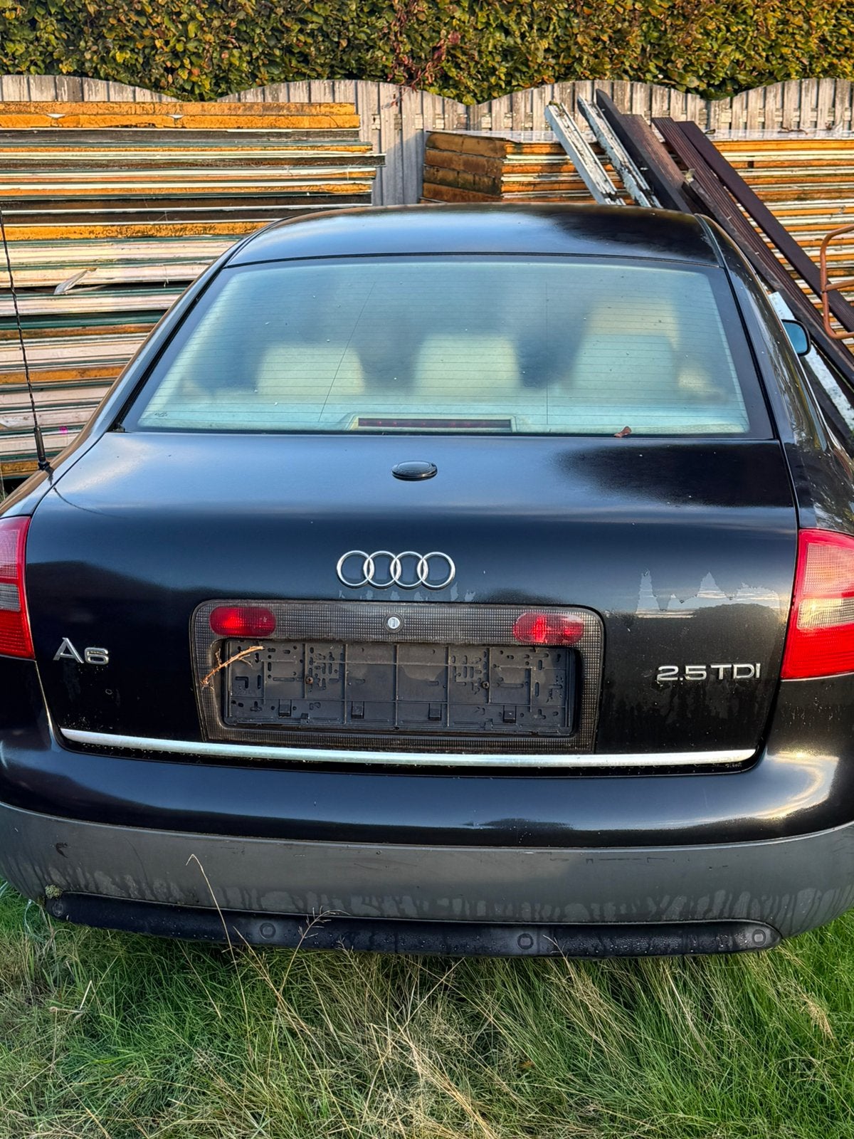 Audi a 6 2.5 bw 2001, Auto's, Voorwielaandrijving, Beige, 2496 cc, Zwart