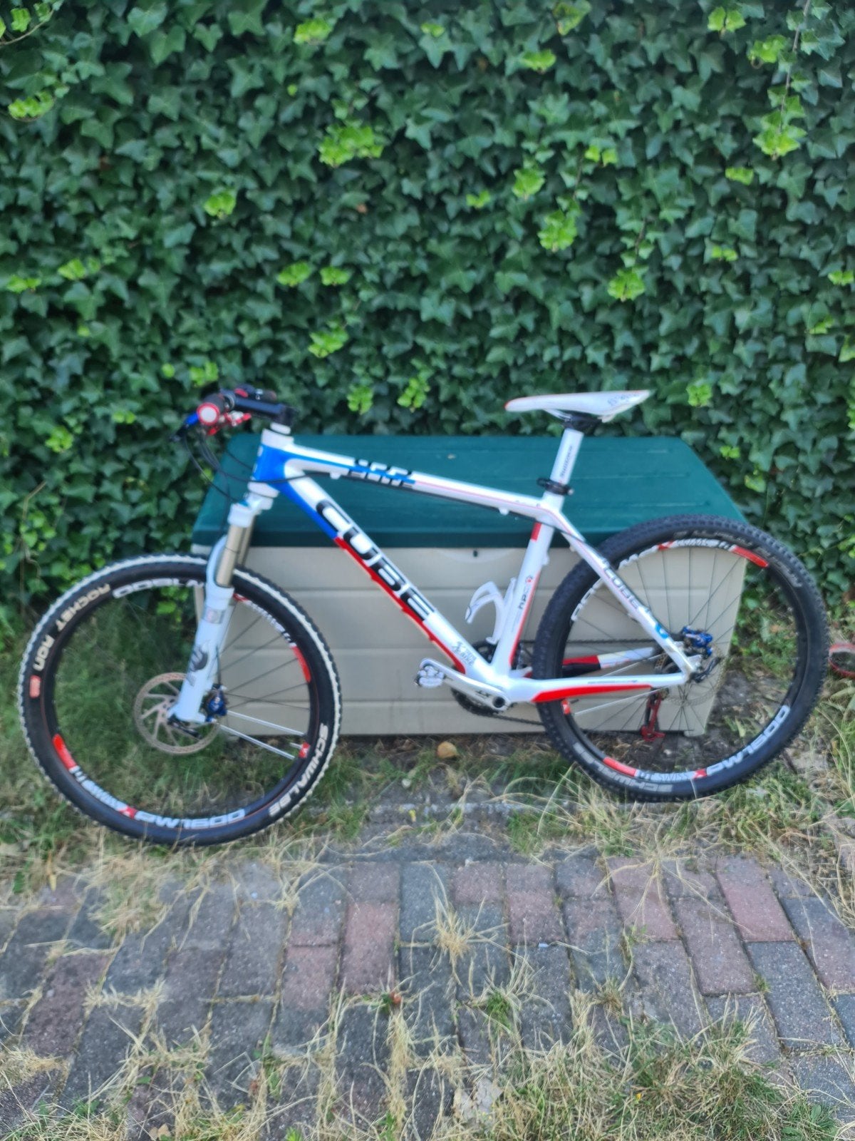 MTB CUBE entièrement en carbone, Autres marques, 45 à 49 cm, Comme neuf, Enlèvement