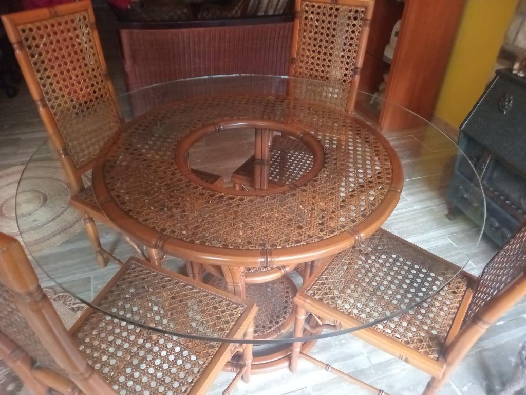 prachtige rotan tafel, Huis en Inrichting, Tafels | Eettafels, Ophalen, Zo goed als nieuw, Rond, Glas