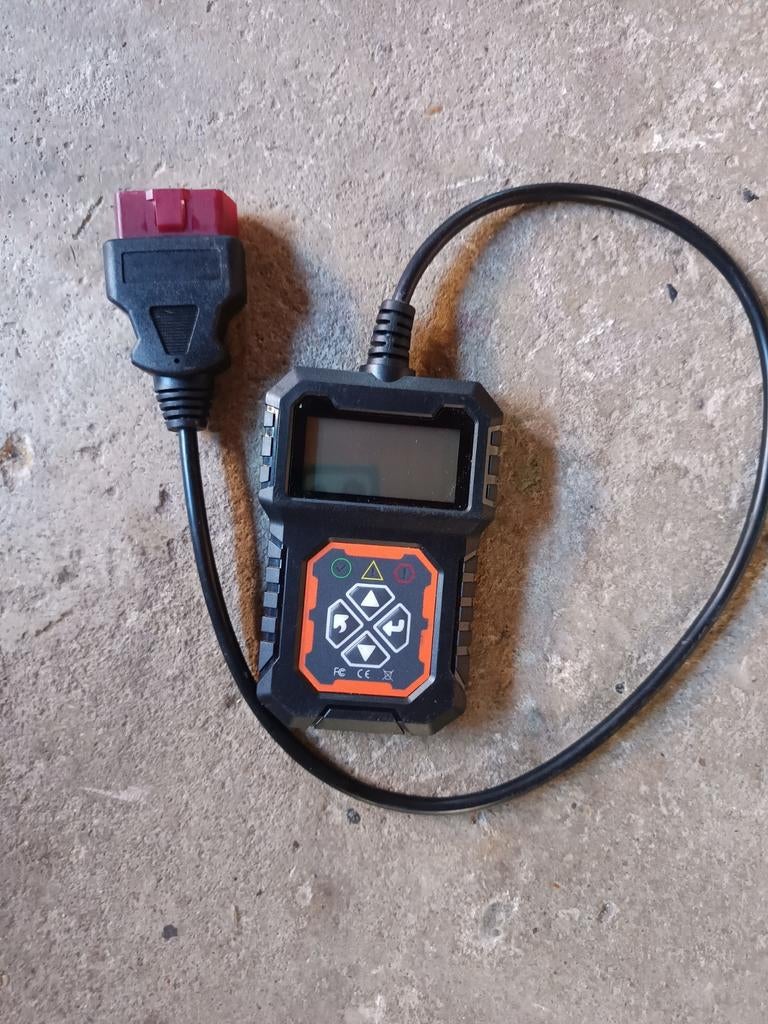 OBD2 autodiagnosescanner om auto uit te lezen., Ophalen
