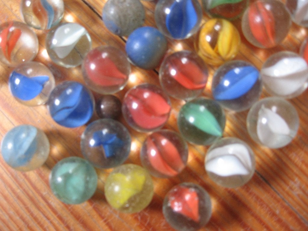 Lot de 100 billes anciennes en verre datant des années 60', Enlèvement ou Envoi