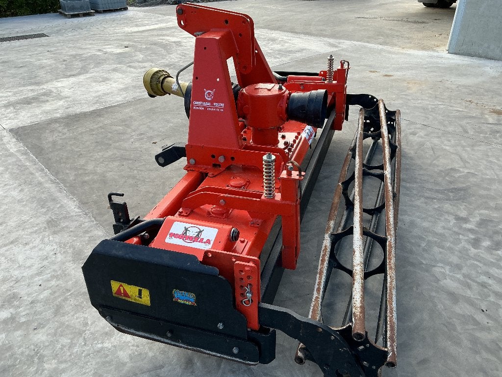 Herse rotative 2,5M servie une campagne., Enlèvement, Cultures, Semer, Planter ou Lever