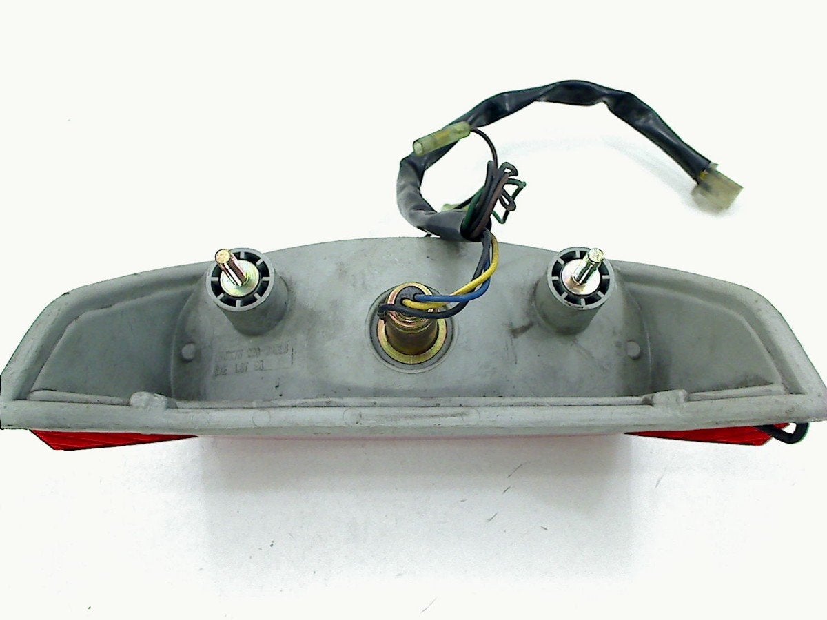 FEU ARRIÈRE XJ 900 S Diversion 1995-2004 (XJ900 XJ900 4KM), Dhr. S. di Majo, Utilisé, Info@cama-motorparts.nl, P.J. Troelstraweg 8 8
3144 CX  MAASSLUIS, NL