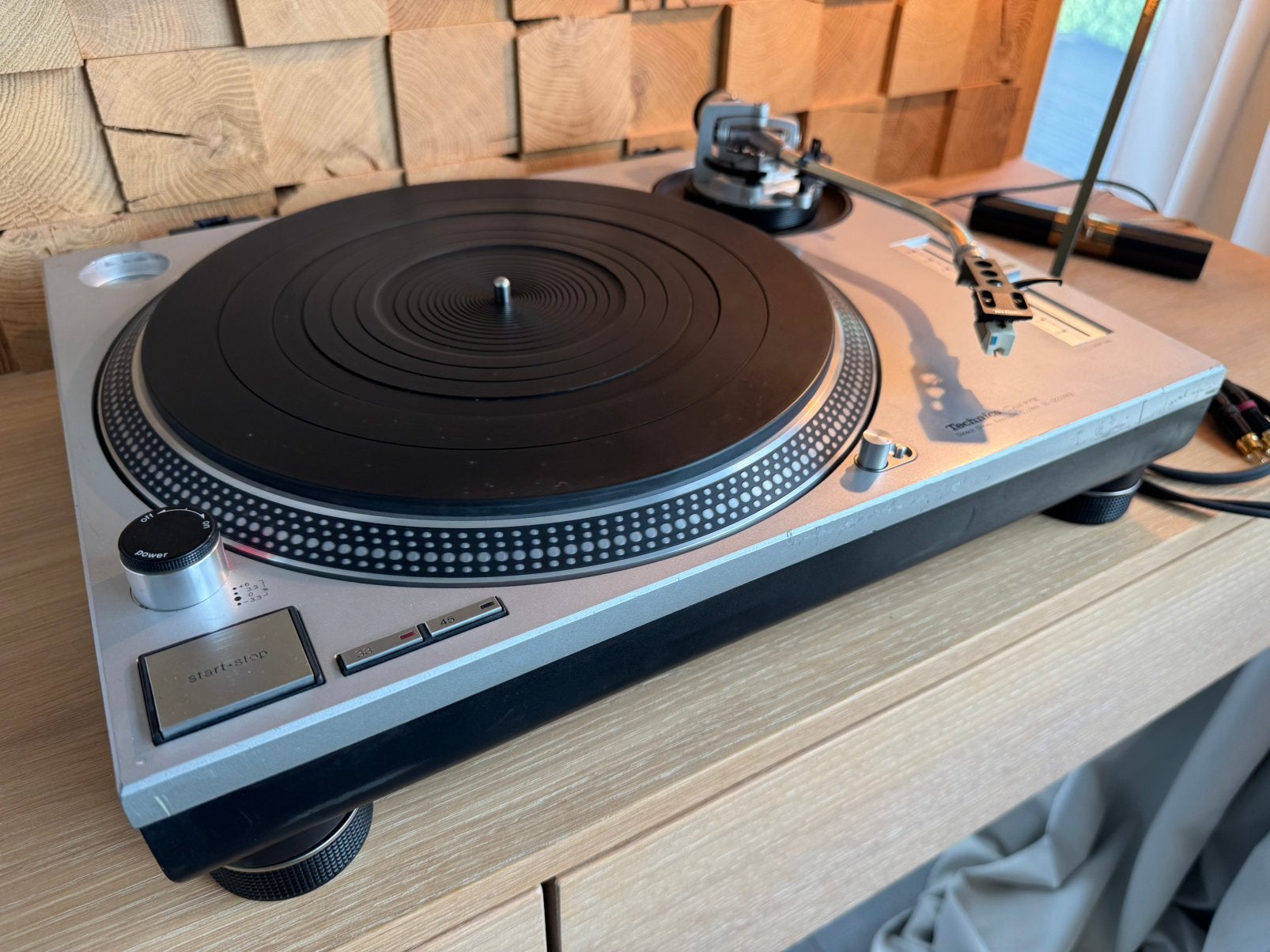 Refurbished Technics SL1200 MK2, TV, Hi-fi & Vidéo, Tourne-disques, Enlèvement ou Envoi, Comme neuf, Technics