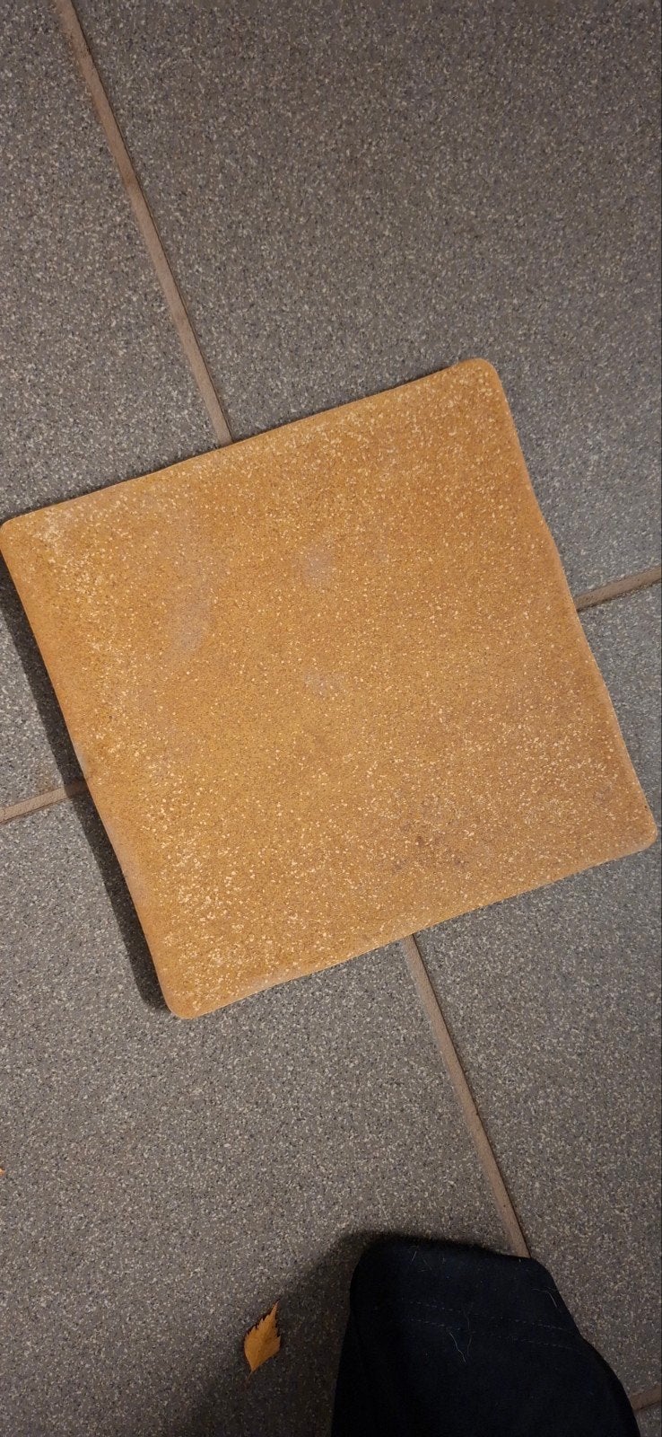 12m2 Carrelage à donner, Ophalen