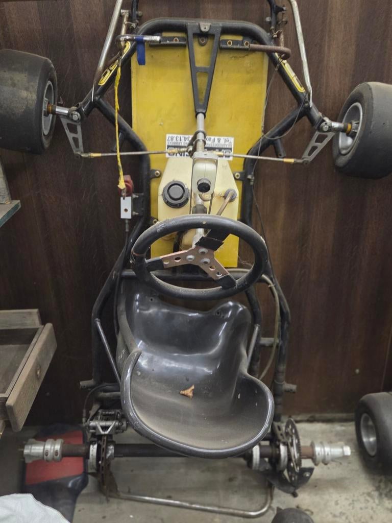 KALI KART UIT 80 ER JAREN FRAME+STOEL SIDEPODS SPOILERS ENZ, Sport en Fitness, Karting, Ophalen, Kart