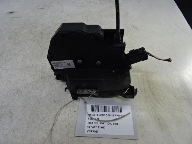 SERRURE DE PORTE AVANT DROITE Fluence (LZ) (805020022R), Utilisé, Droite, Renault