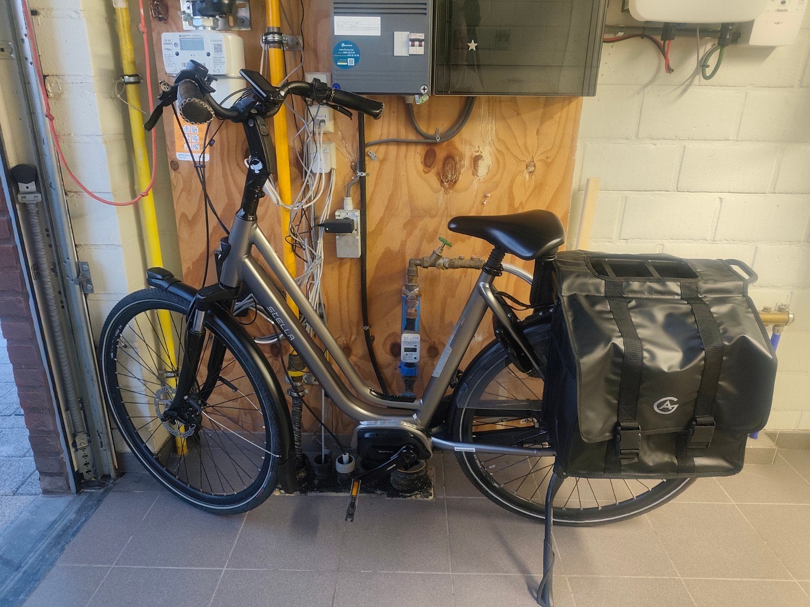 ​ Stella E-Bike Dames (2021) | Absolute Nieuwstaat (1.579 k, Zo goed als nieuw, 47 tot 51 cm, 50 km per accu of meer, Ophalen