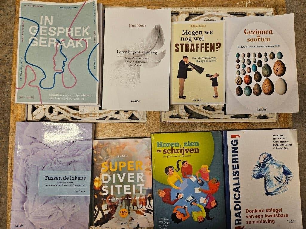 Handboeken opleiding Gezinswetenschappen Odisee, Enlèvement, Comme neuf, Enseignement supérieur professionnel