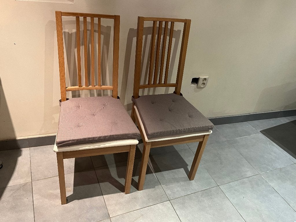 IKEA BÖRJE eetkamerstoelen – Set van 2 – Bijna nieuwstaat!, Ophalen, Hout, Gebruikt, Twee