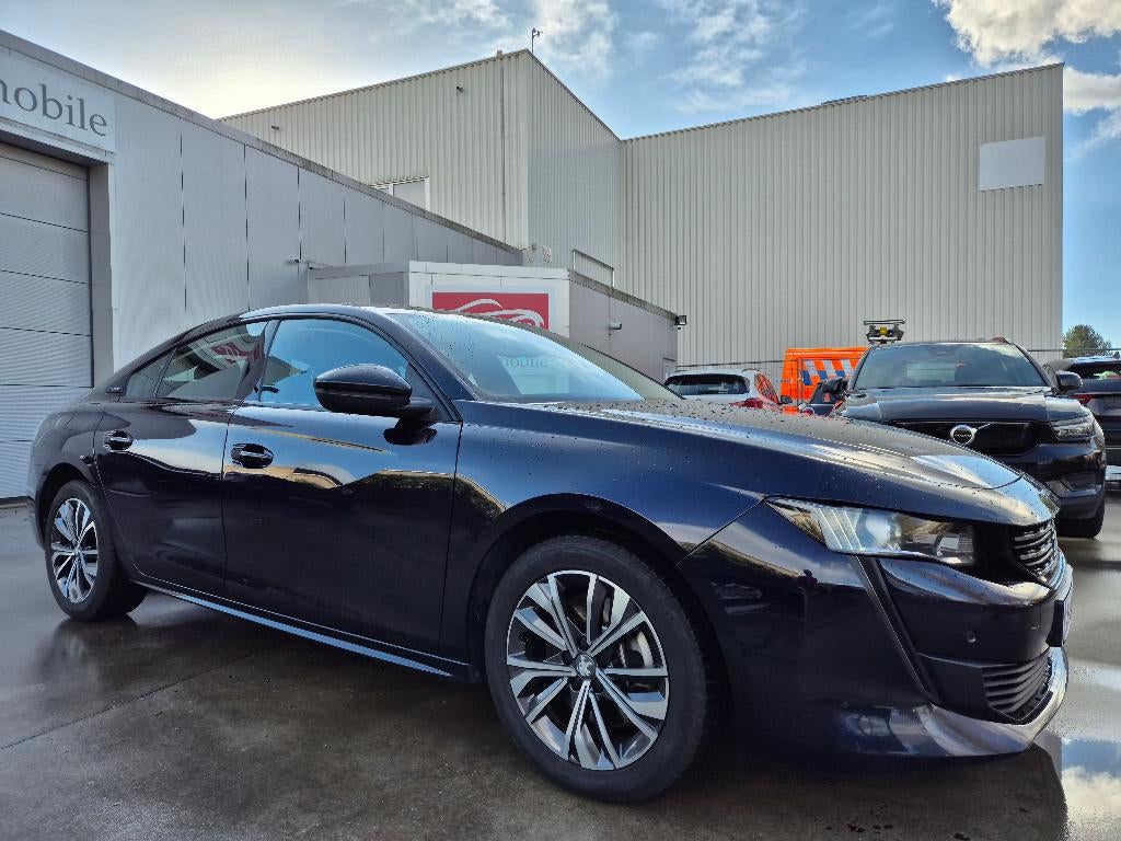 Peugeot 508 1.6 // PHEV HYBRID 225 // e-EAT8 // 2022 !, Auto's, Automaat, Stof, 4 cilinders, Parkeerassistent