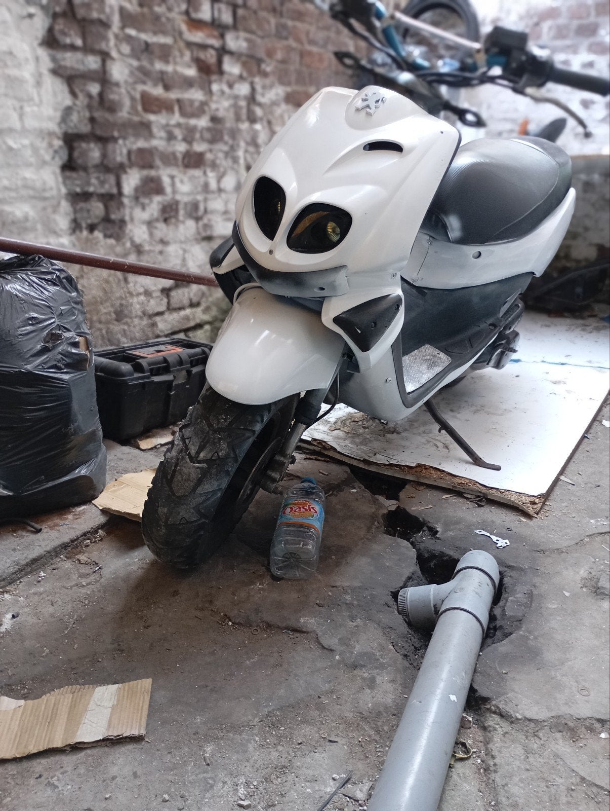 Peugeot tkr 1995 d'origine classe A démarre et roule, Vélos & Vélomoteurs, Enlèvement