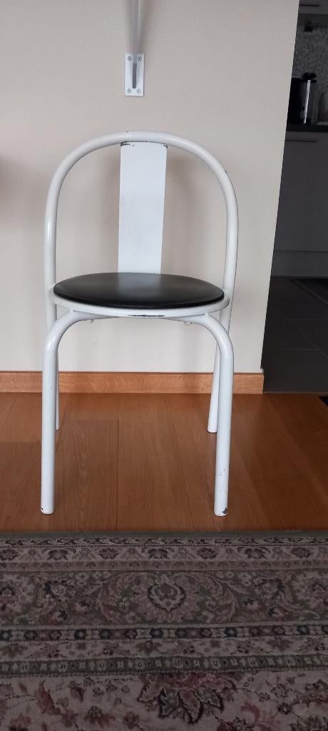 2 chaises métalliques blanches, Deux, Enlèvement, Utilisé, Métal