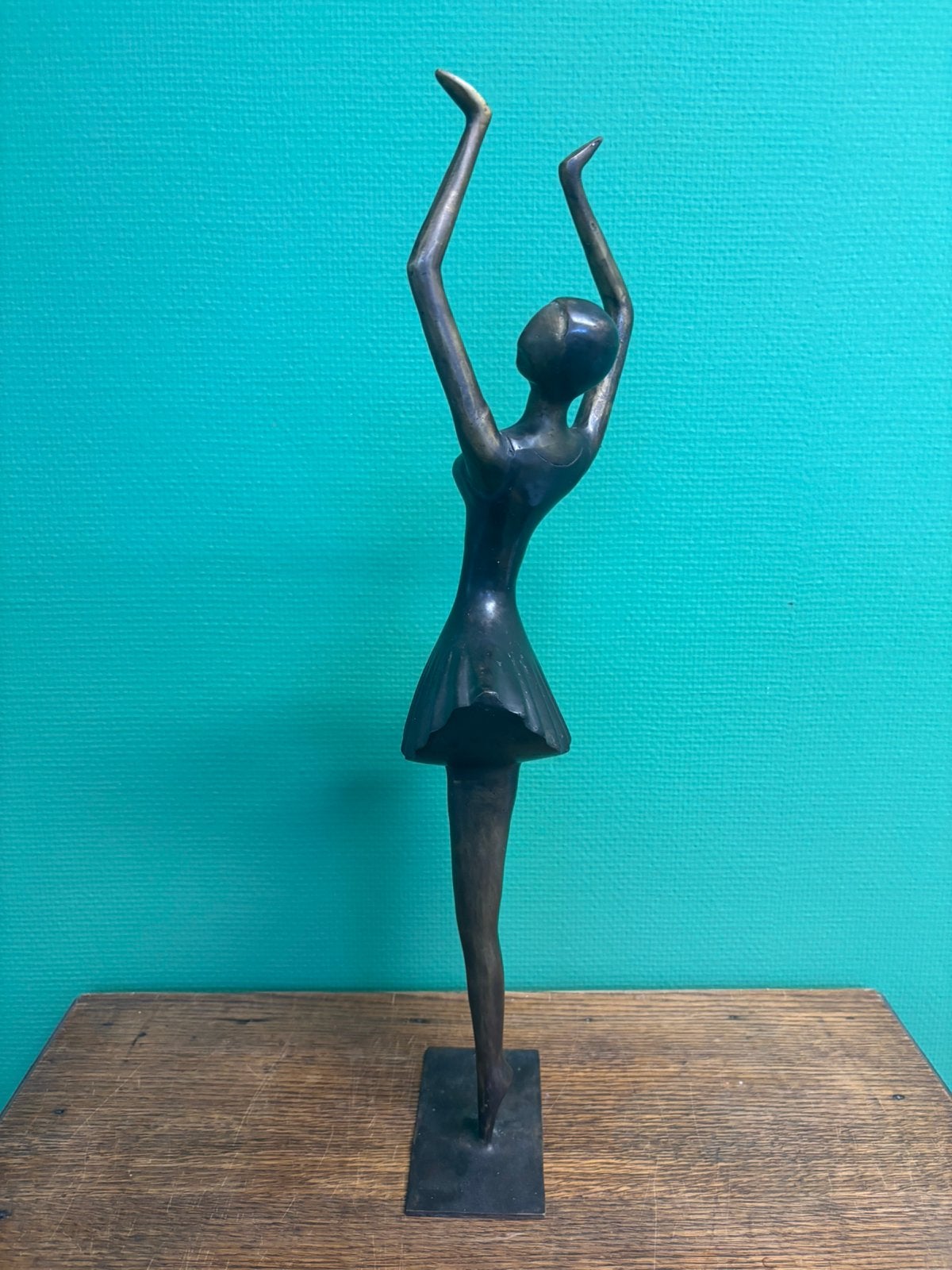 Grande ballerine ancienne en bronze, Enlèvement, Brons