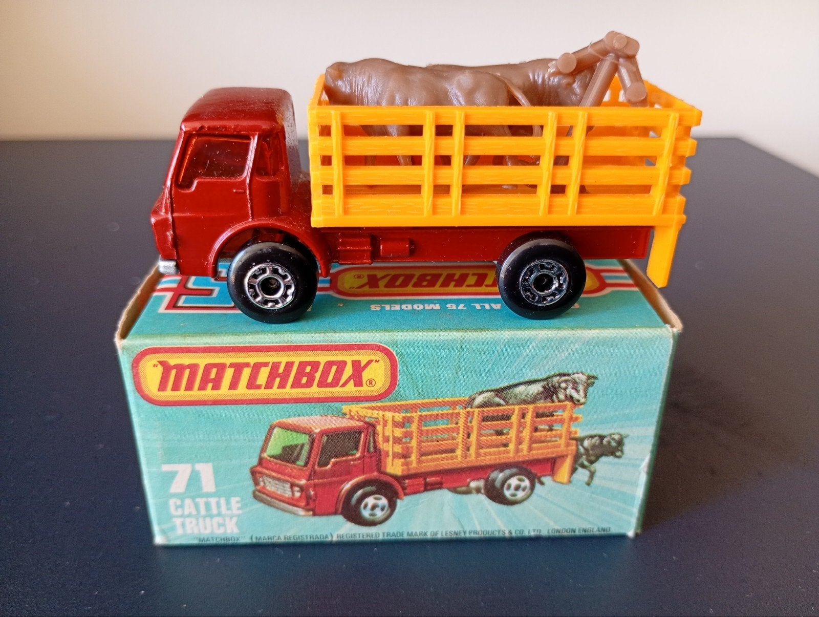 Camion à bestiaux Lesney Matchbox Superfast #71 en boîte, Enlèvement ou Envoi, Comme neuf