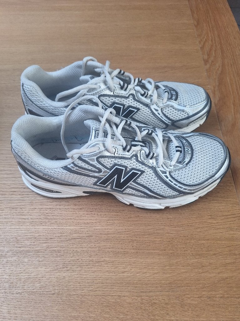 Chaussures, Sport en Fitness, Basketbal, Ophalen, Zo goed als nieuw, Schoenen