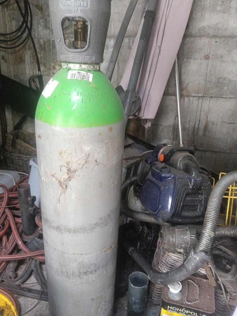 Halfautomaat fles, Doe-het-zelf en Bouw, Gereedschap | Lasapparaten, Ophalen of Verzenden