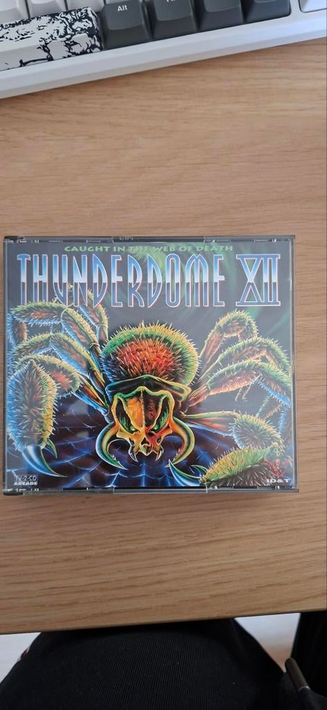 Thunderdome 12, Enlèvement