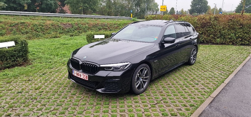 BMW 530e Touring LCI PHEV M Sport Pano Roof Ready to drive, Auto's, Automaat, Achterwielaandrijving, 42 g/km, 4 cilinders