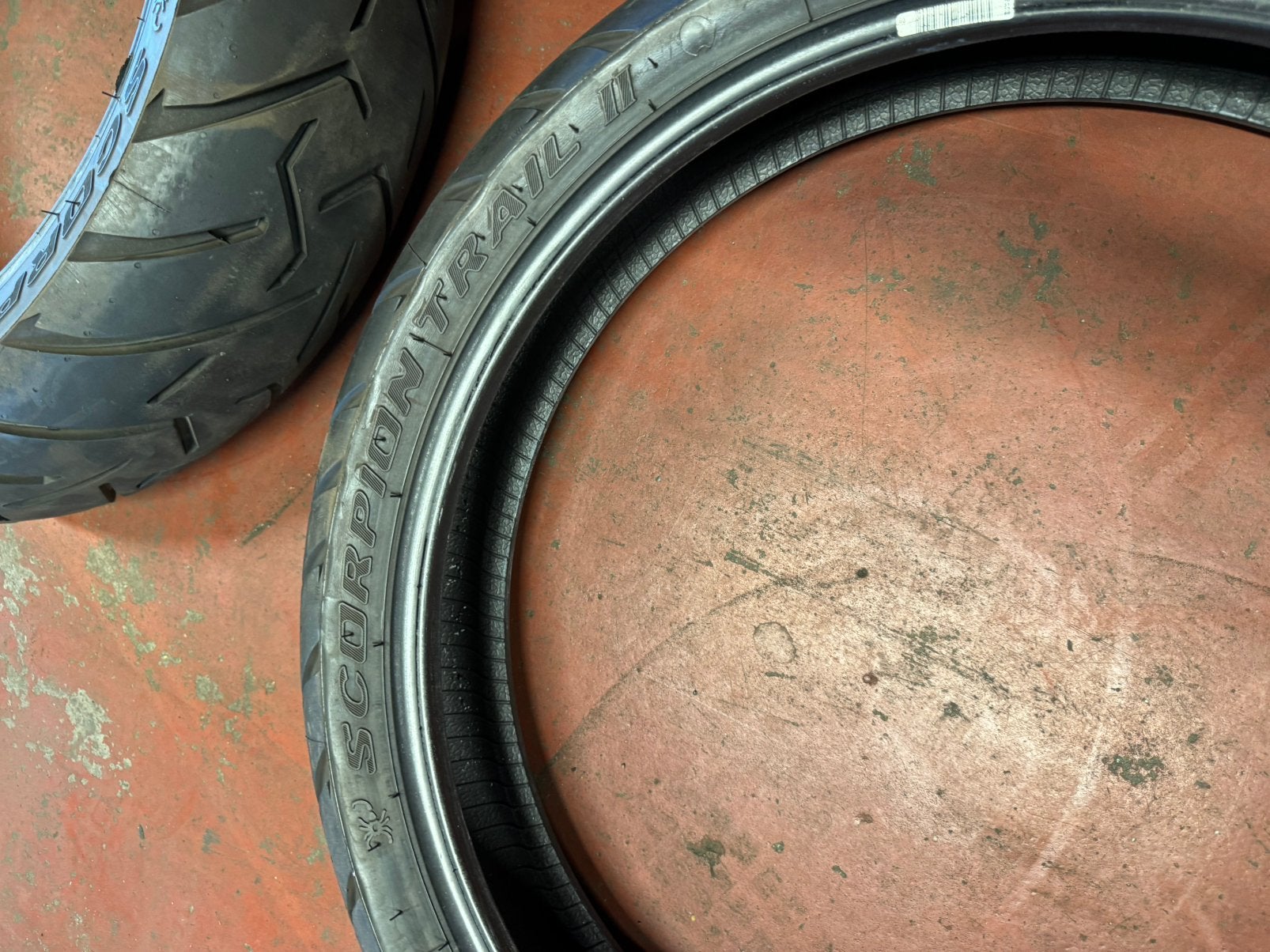 2 motorbanden pirelli van BMW, Motoren, Onderdelen | Merk-onafhankelijk, Ophalen, Gebruikt