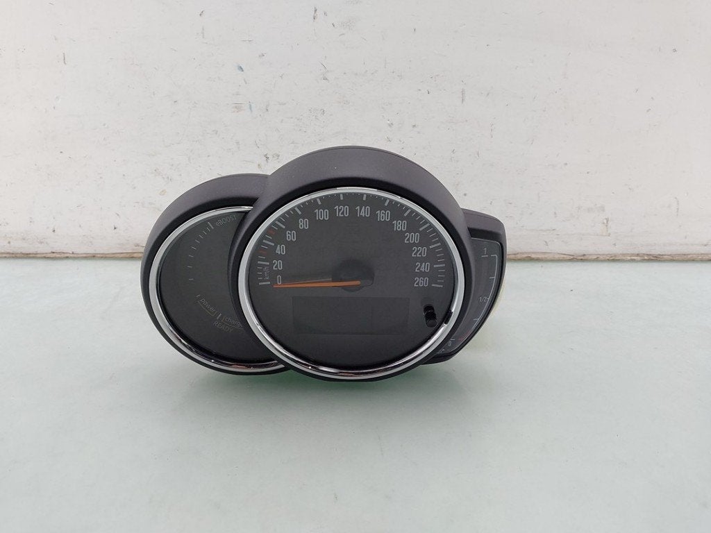 INSTRUMENTS DE BORD Mini Countryman (F60) (01-2016/06-2019), Petuelring 130
80809  München, DE, Mini, Utilisé, Minikundenbetreuung@mini.de
