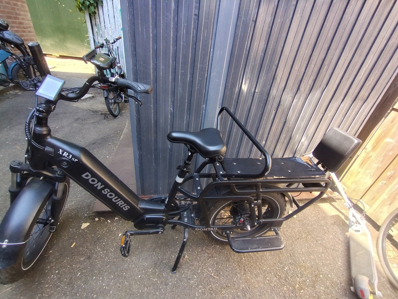 Electric bicycle, black color, Ophalen