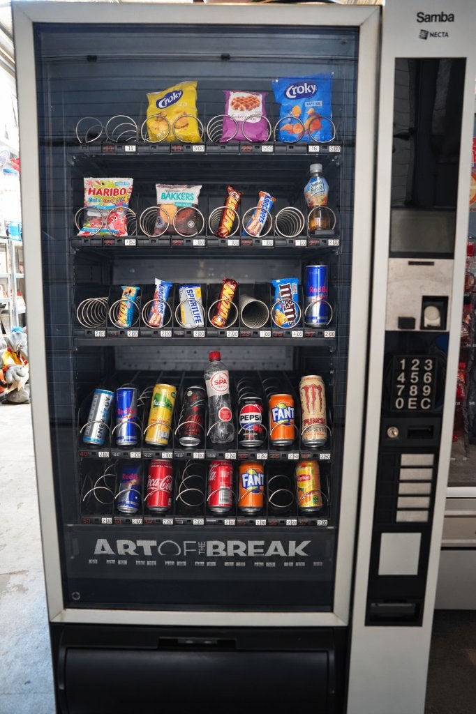 Necta Samba Snack- en Drankautomaat - Zo goed als nieuw, Verzamelen, Ophalen of Verzenden, Zo goed als nieuw