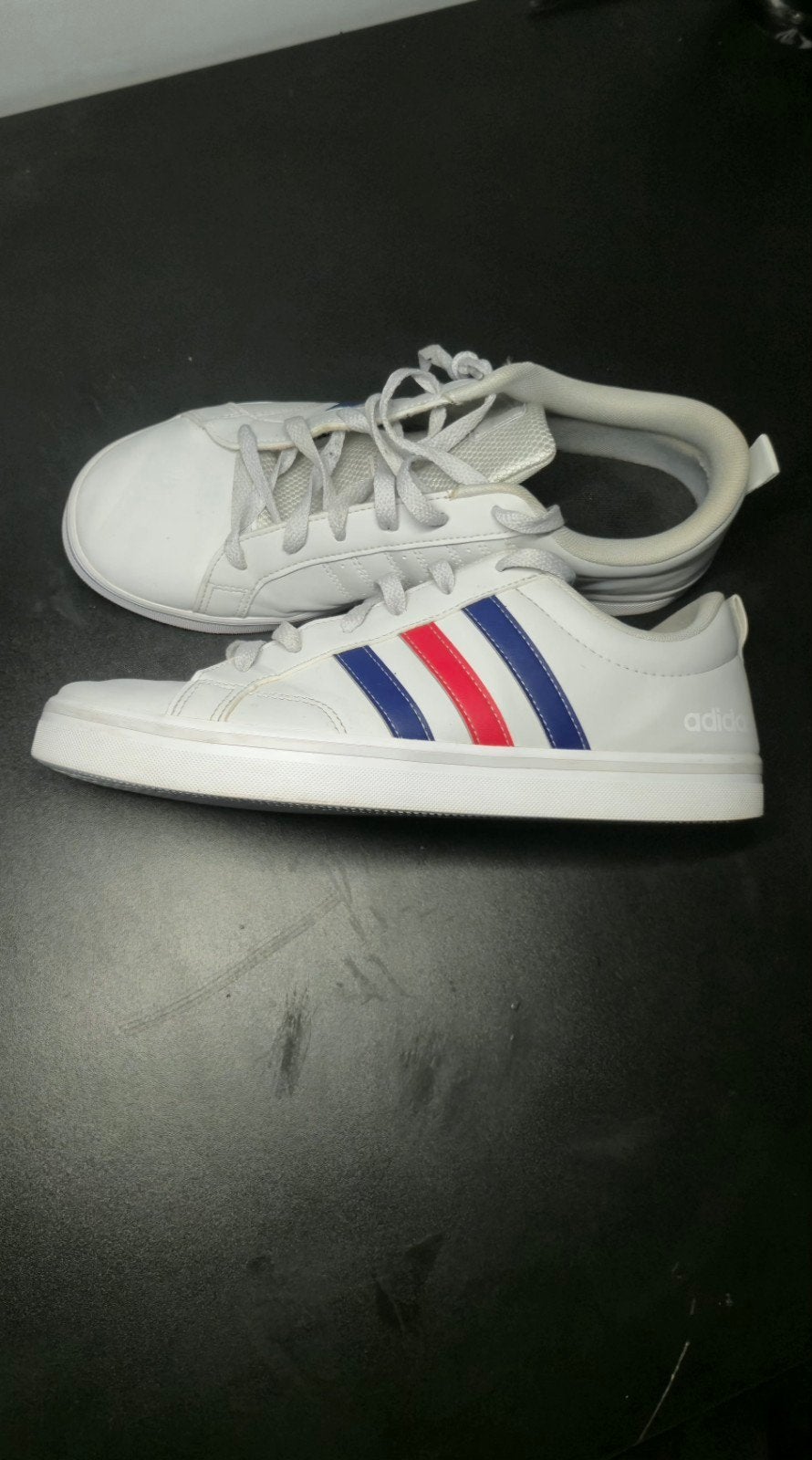 Chaussures Adidas taille 42, Enlèvement ou Envoi, Utilisé, Chaussures