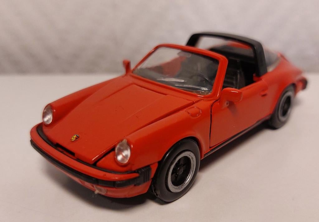 Porsche Targa rood jaren 80 schaal 1/43 merk NZG Modelle, Ophalen, Gebruikt, Auto, Overige merken