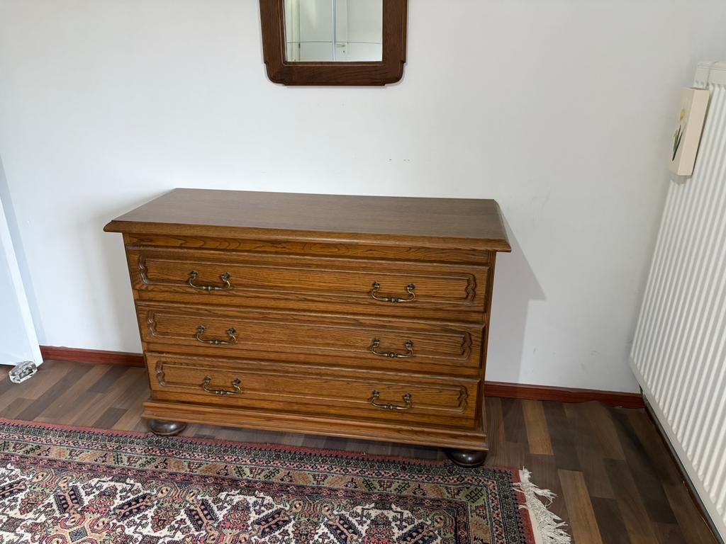 Houten ladekast te koop in goede staat met spiegel, Ophalen, Gebruikt, Eikenhout, 50 tot 100 cm