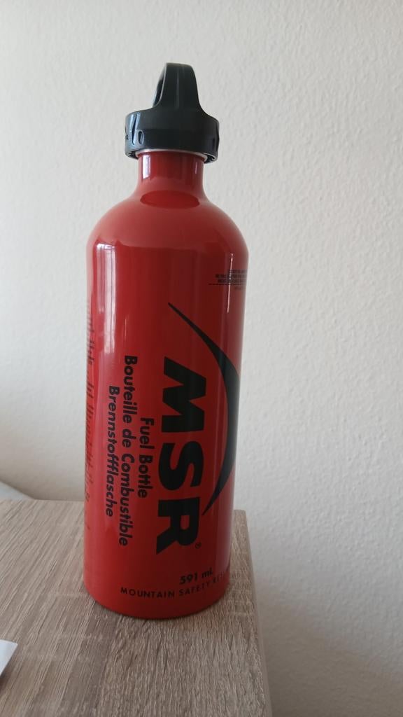 Msr fuel bottle 0.59l brandstofvles - nooit gebruikt, Caravanes & Camping, Enlèvement ou Envoi