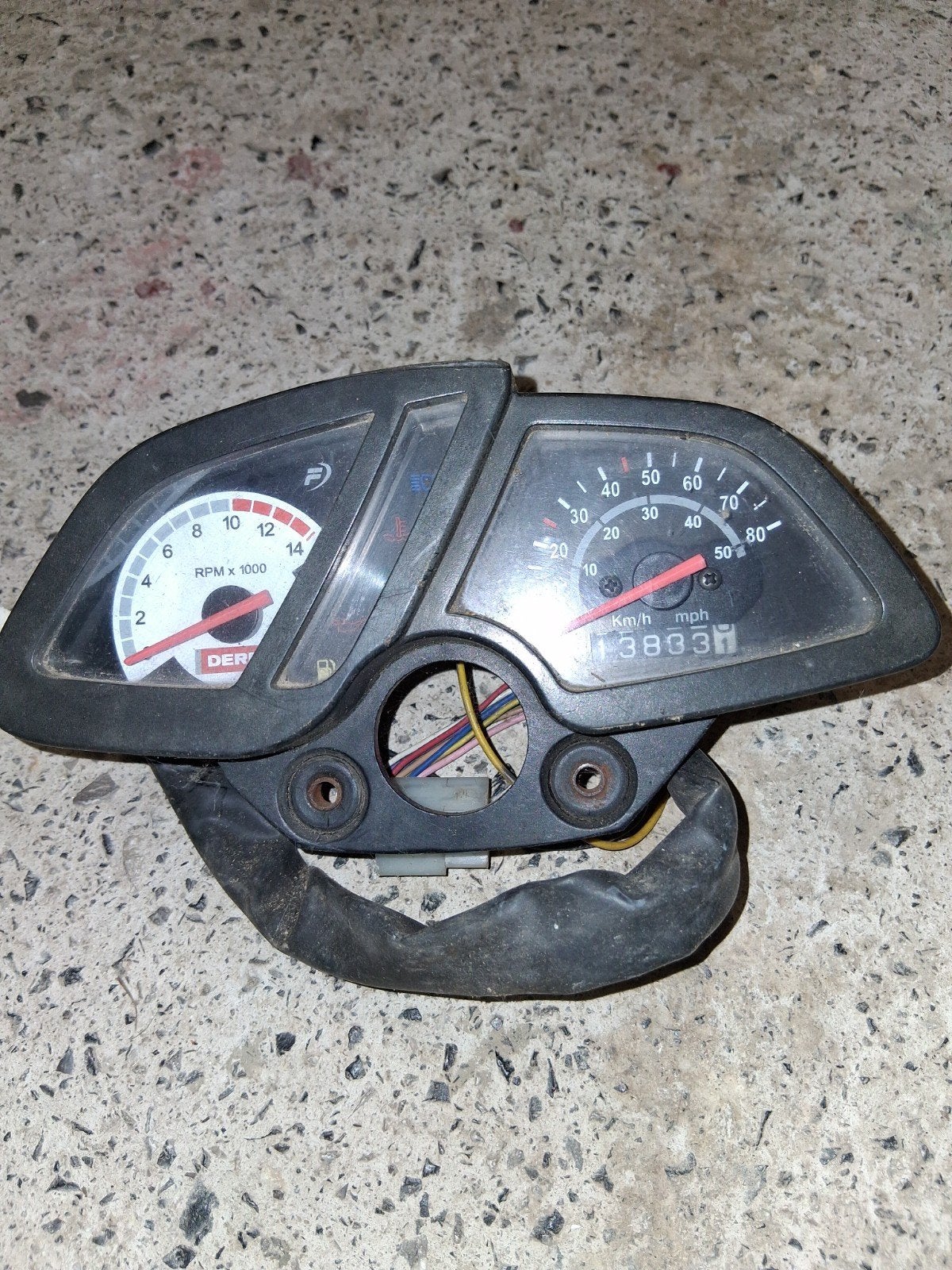 tableau de bord ,compteur kilomètrique Derbi Senda avant, Ophalen of Verzenden