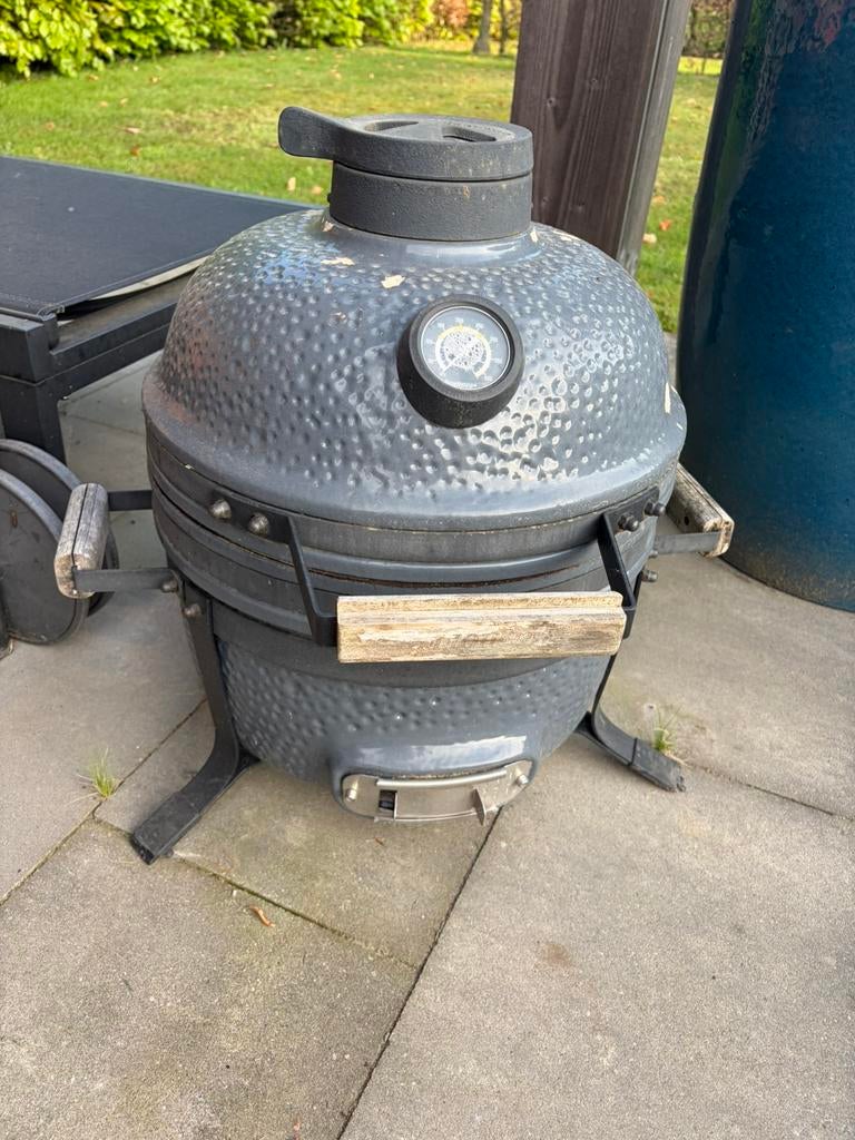 Tafel BBQ Berghof, Tuin en Terras, Ophalen, Gebruikt, Met accessoires