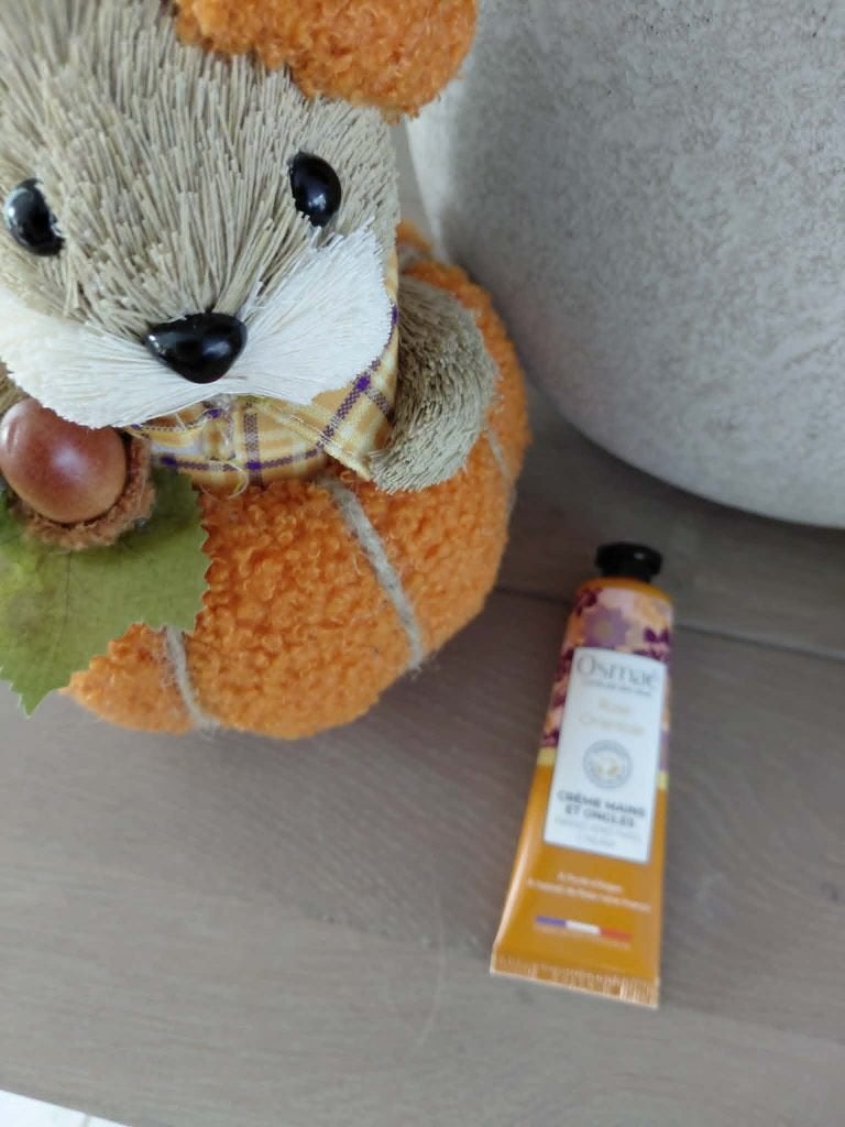 Handcrème Osmaé, Bijoux, Sacs & Beauté, Enlèvement ou Envoi, Neuf, Body lotion, Crème ou Huile