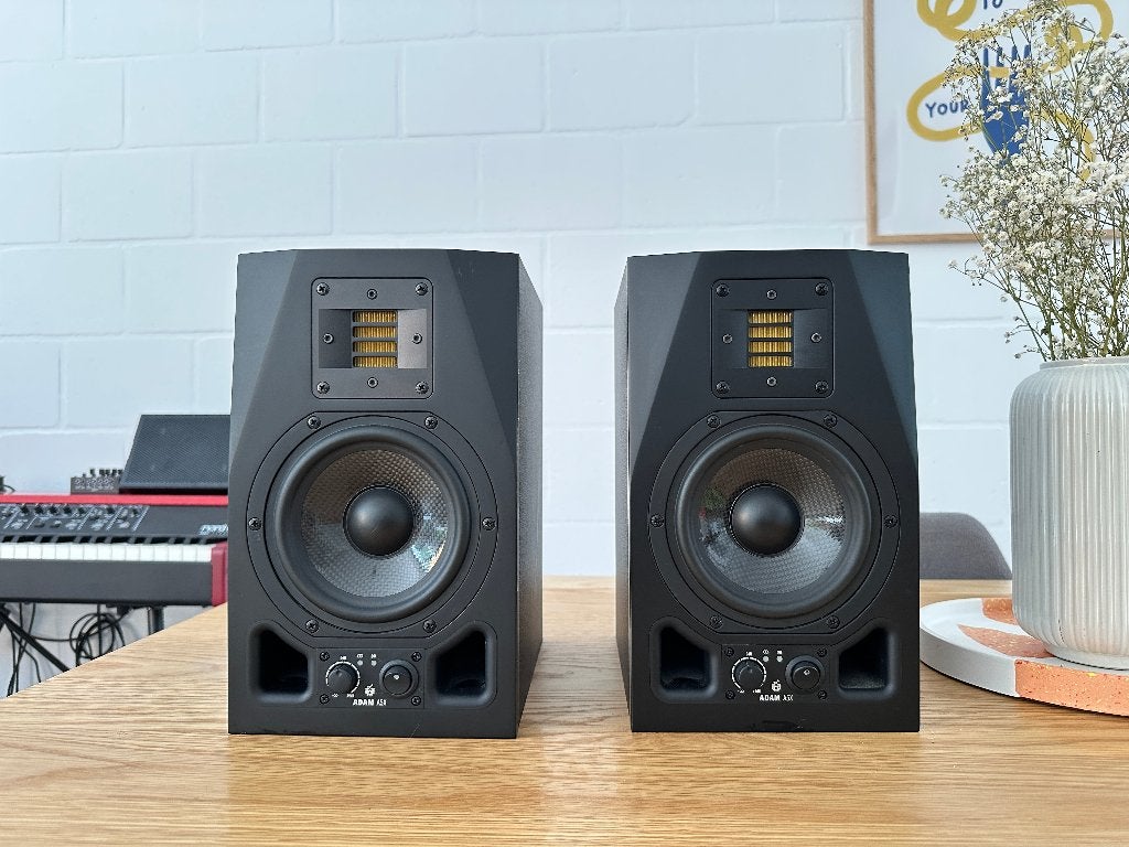Adam A5 Actieve studio-monitor, Audio, Tv en Foto, Luidsprekerboxen, Ophalen, Gebruikt, 60 tot 120 watt, Front, Rear of Stereo speakers